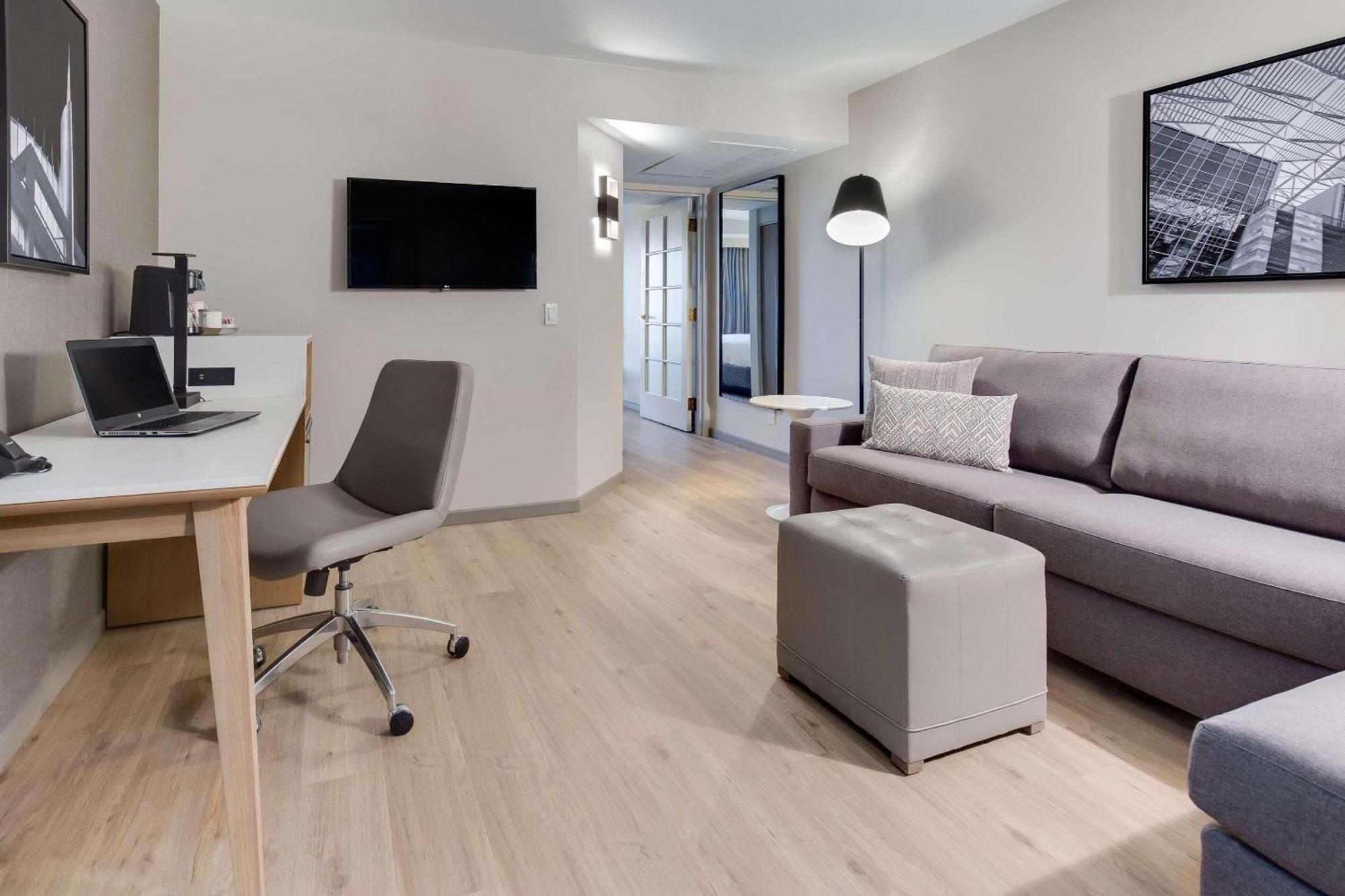 Radisson Hotel Phoenix Airport Екстер'єр фото